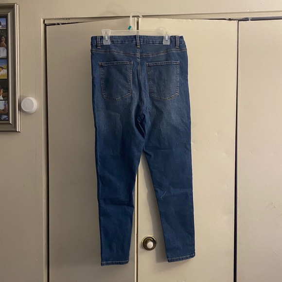 3 High Rise Jeans - Picture 2 of 4